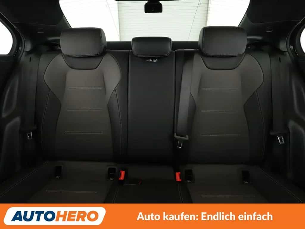Mercedes-Benz A-Class 250 AMG Line Aut.*NAVI*CAM*LED*ACC*PDC*SHZ* 06/2019-photo-15