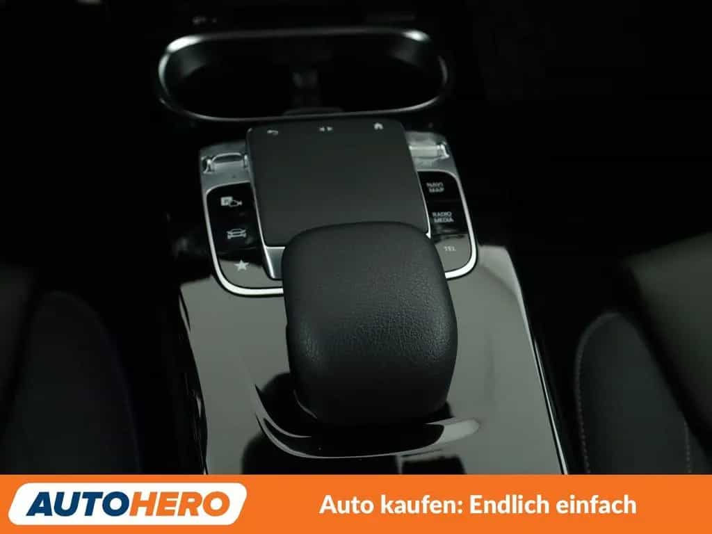 Mercedes-Benz A-Class 250 AMG Line Aut.*NAVI*CAM*LED*ACC*PDC*SHZ* 06/2019-photo-23