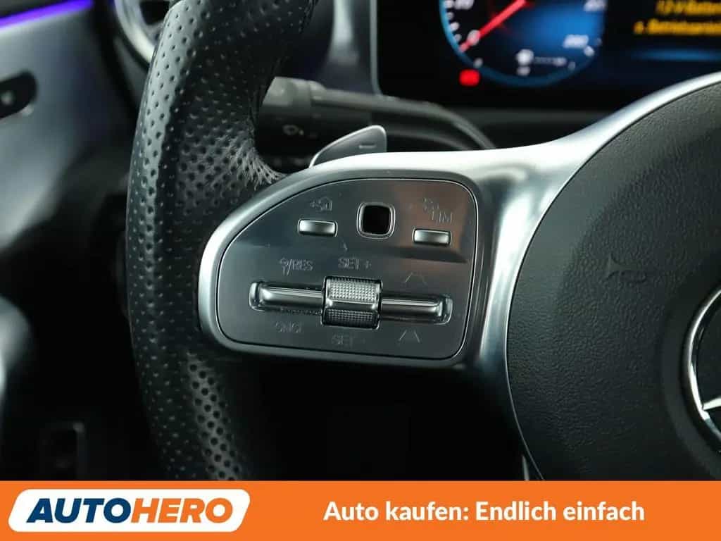 Mercedes-Benz A-Class 250 AMG Line Aut.*NAVI*CAM*LED*ACC*PDC*SHZ* 06/2019-photo-25