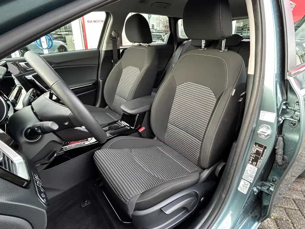 Kia Ceed SW 1.5 T-GDI DCT Vision Komfort+ Navi Kamer 06/2025-photo-8