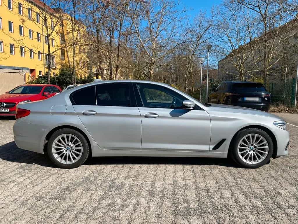 BMW 5 Series 520d Sport Line Dig. Tacho, Headup, Keyless 10/2019-photo-6