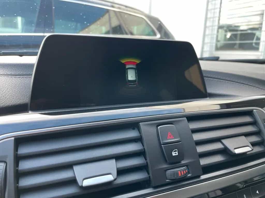 BMW 3 Series 10/2018-photo-20