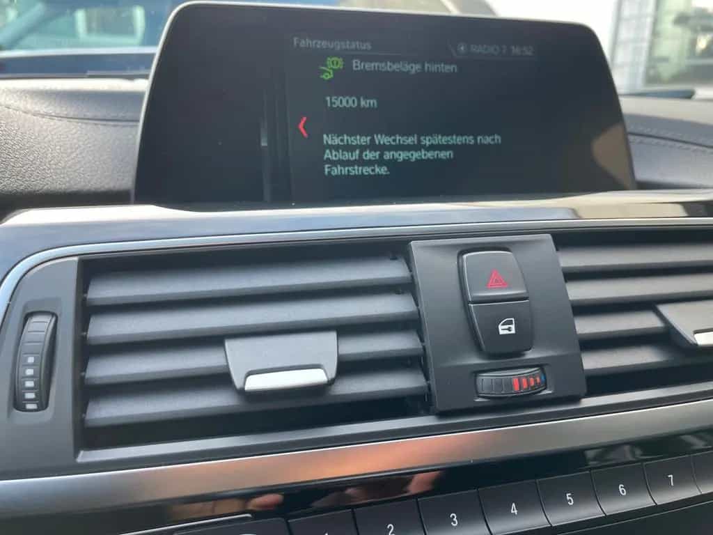 BMW 3 Series 10/2018-photo-24