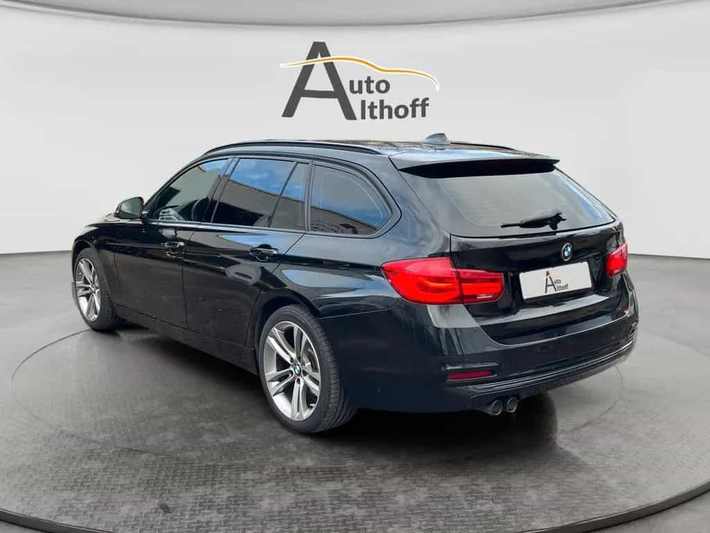 BMW 3 Series 10/2018-photo-3