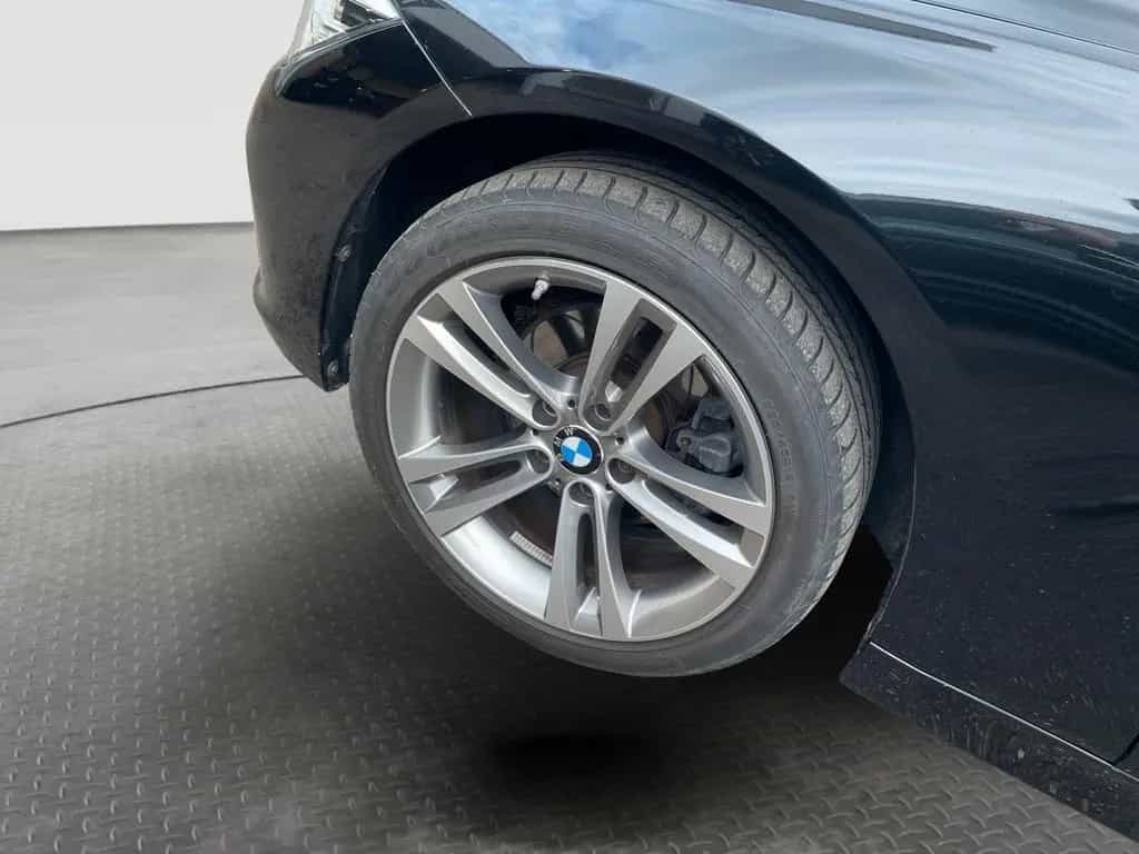 BMW 3 Series 10/2018-photo-7