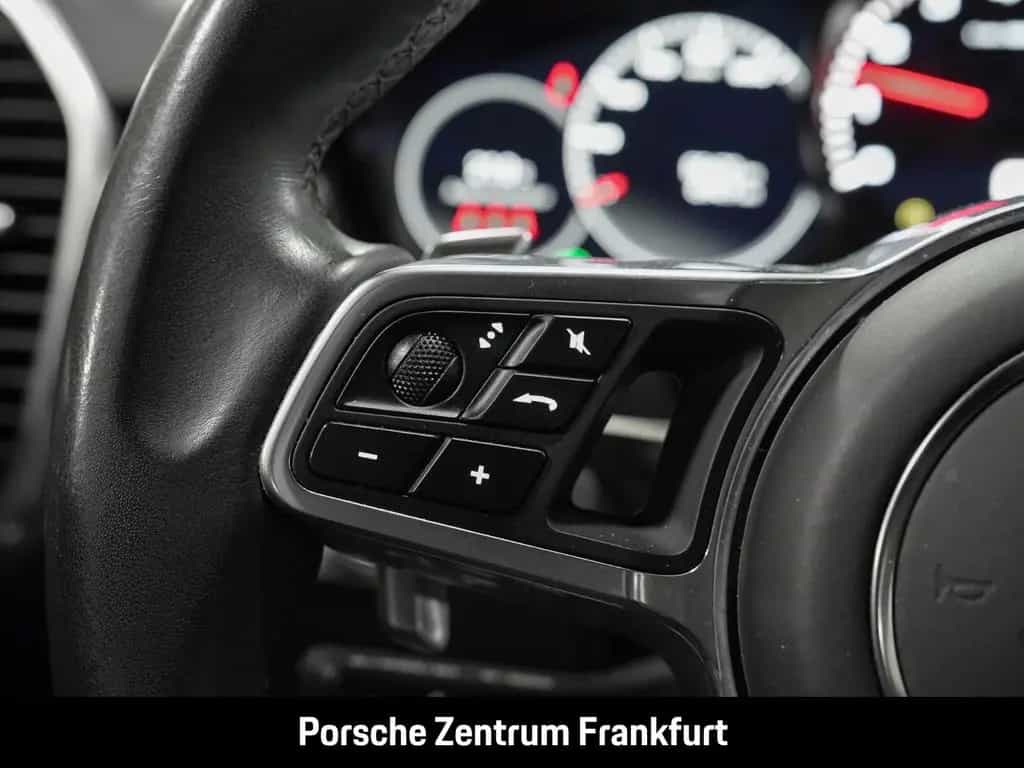 Porsche Cayenne Platinum Edition Luftfederung BOSE LED 09/2022-photo-19