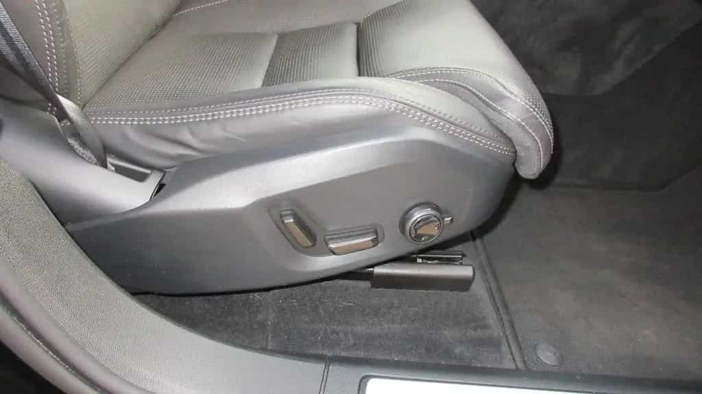 Volvo XC60 B4 | Google | LED | Tempomat | Kamera 12/2022-photo-13