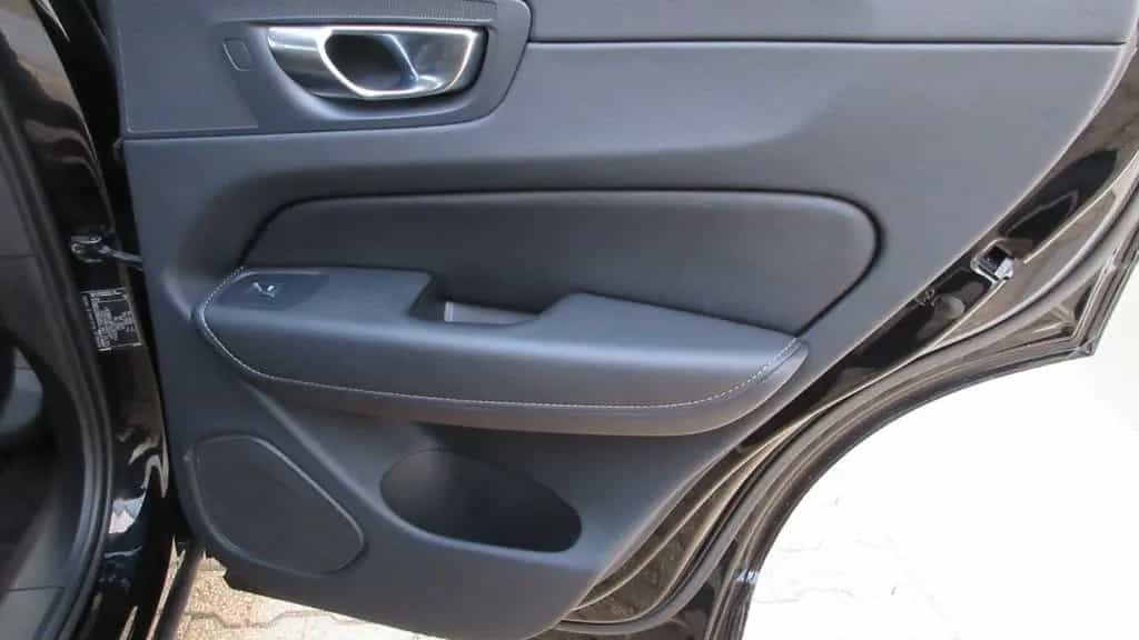 Volvo XC60 B4 | Google | LED | Tempomat | Kamera 12/2022-photo-15