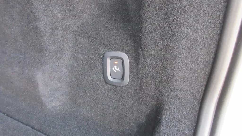 Volvo XC60 B4 | Google | LED | Tempomat | Kamera 12/2022-photo-19