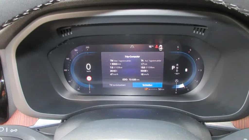 Volvo XC60 B4 | Google | LED | Tempomat | Kamera 12/2022-photo-25