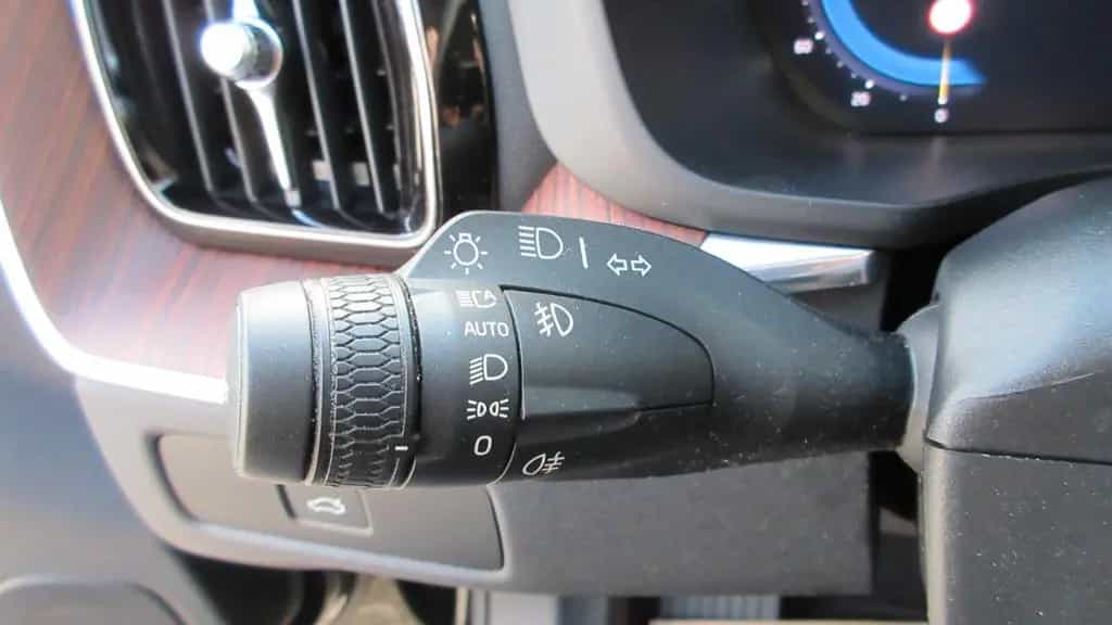 Volvo XC60 B4 | Google | LED | Tempomat | Kamera 12/2022-photo-30