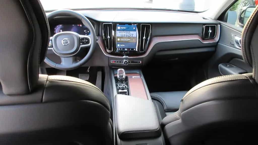 Volvo XC60 B4 | Google | LED | Tempomat | Kamera 12/2022-photo-36