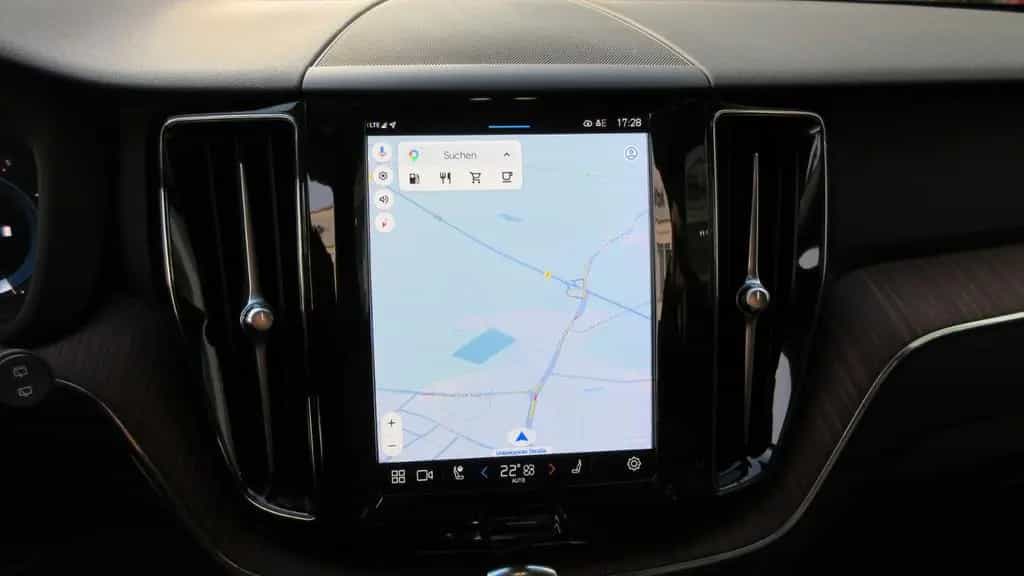 Volvo XC60 B4 | Google | LED | Tempomat | Kamera 12/2022-photo-38