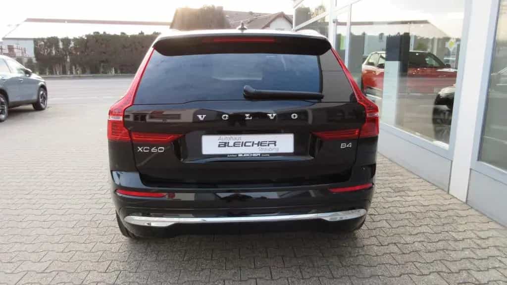 Volvo XC60 B4 | Google | LED | Tempomat | Kamera 12/2022-photo-7