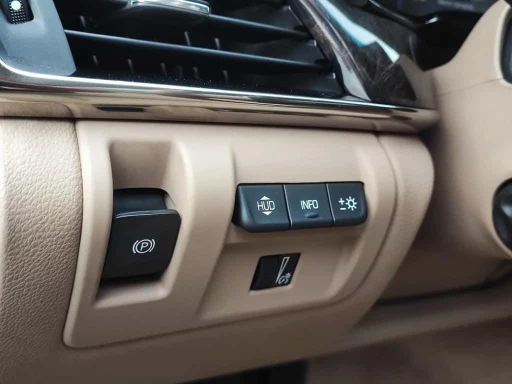 Cadillac CTS Performance Luxury|HUD|PANO|NAVI|360°|HU-NEU 01/2016-photo-17