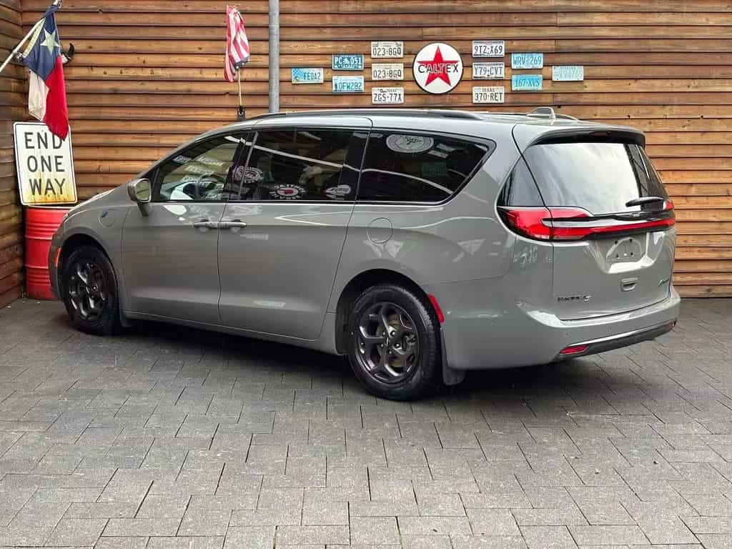Chrysler Pacifica Hybrid LIMITED S Pano ACC LED 360° 7S. 05/2023-photo-12