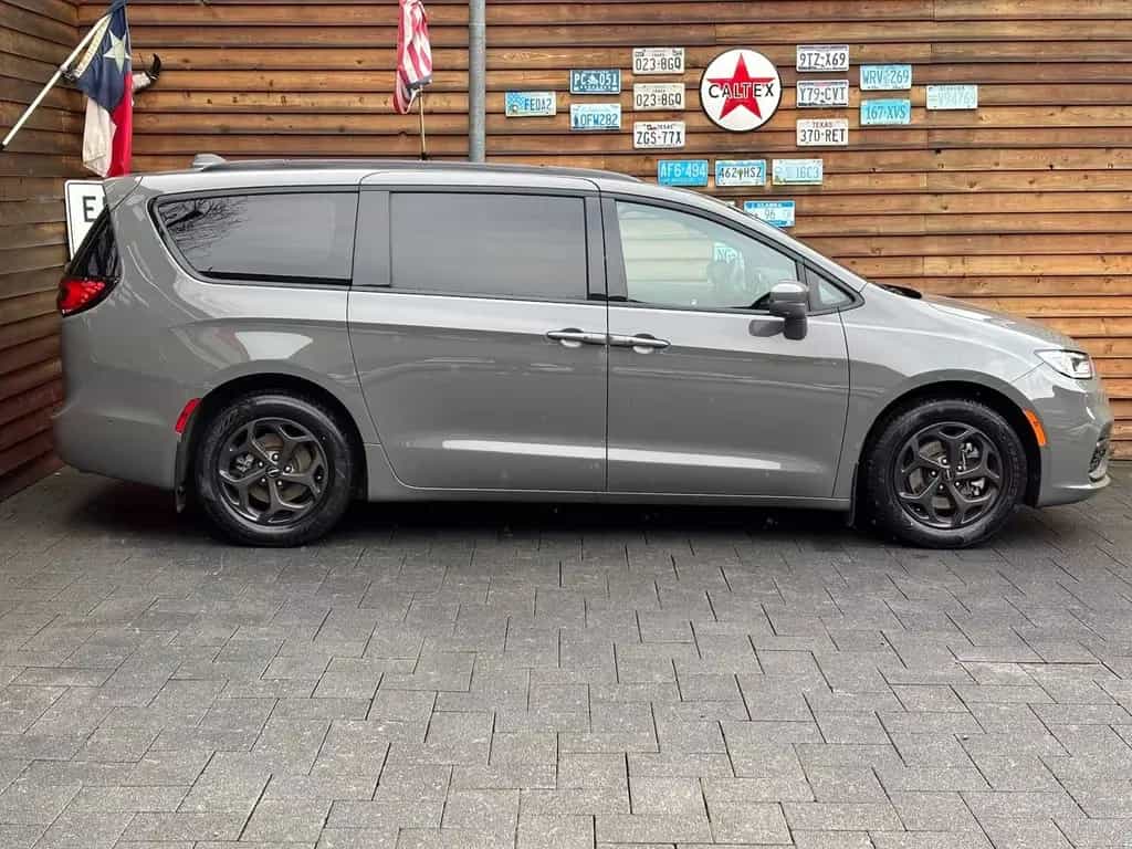 Chrysler Pacifica Hybrid LIMITED S Pano ACC LED 360° 7S. 05/2023-photo-18
