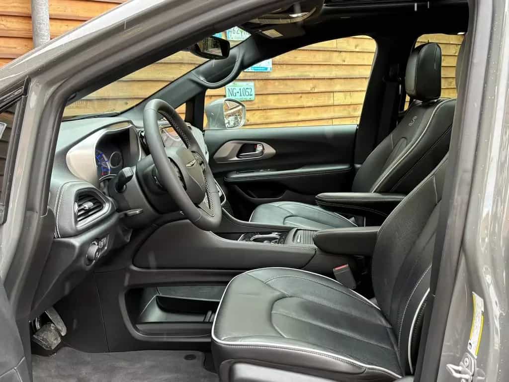 Chrysler Pacifica Hybrid LIMITED S Pano ACC LED 360° 7S. 05/2023-photo-20