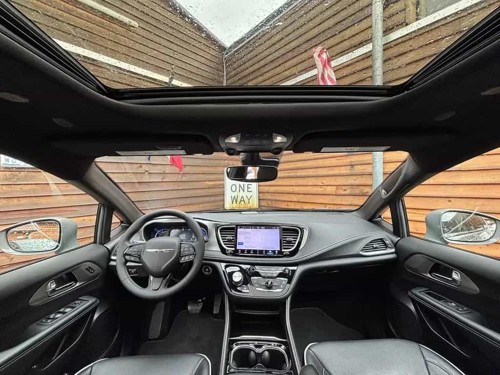 Chrysler Pacifica Hybrid LIMITED S Pano ACC LED 360° 7S. 05/2023-photo-27