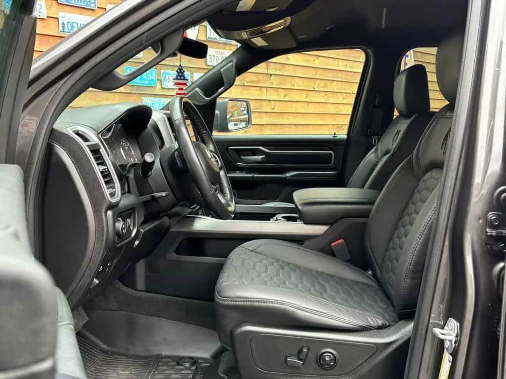 Dodge RAM 5,7 1500 4x4 OFFROAD Kamera AHK 12/2019-photo-18