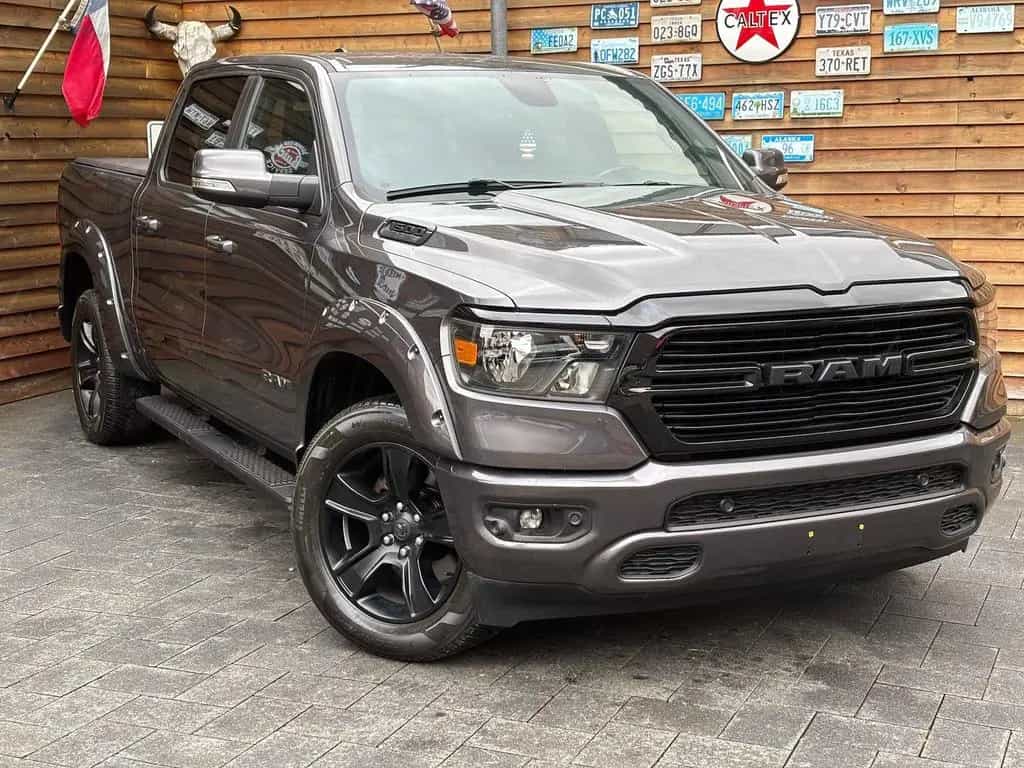 Dodge RAM 5,7 1500 4x4 OFFROAD Kamera AHK 12/2019-photo-2