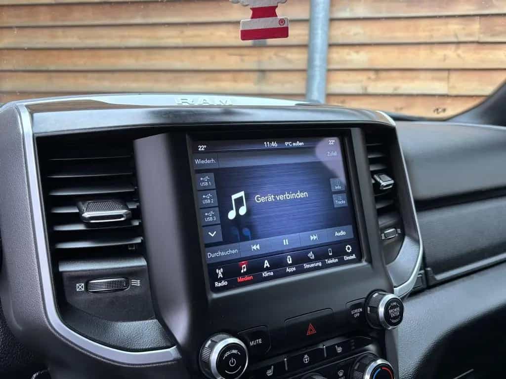 Dodge RAM 5,7 1500 4x4 OFFROAD Kamera AHK 12/2019-photo-21