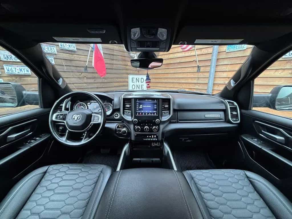 Dodge RAM 5,7 1500 4x4 OFFROAD Kamera AHK 12/2019-photo-23
