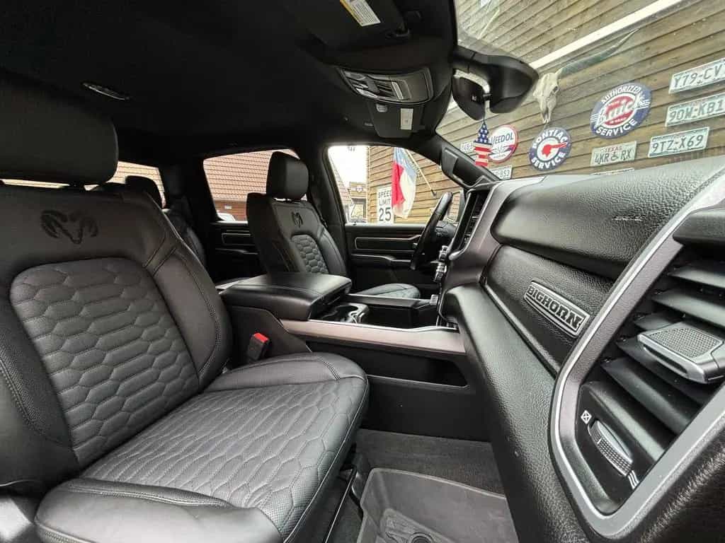 Dodge RAM 5,7 1500 4x4 OFFROAD Kamera AHK 12/2019-photo-28