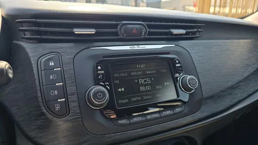 Alfa Romeo Giulietta 1.6 JTDm 120 CV 07/2018-photo-10