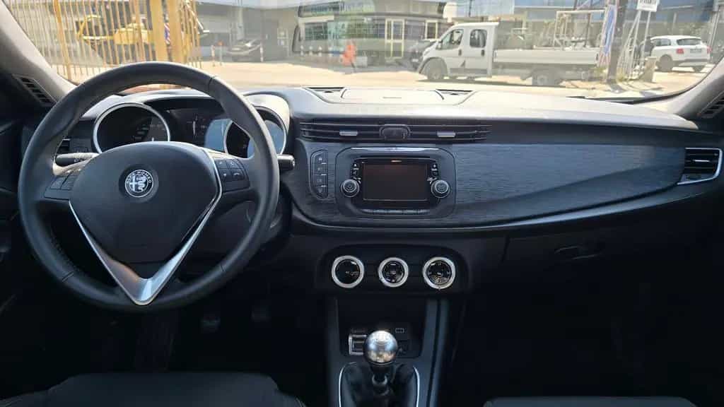 Alfa Romeo Giulietta 1.6 JTDm 120 CV 07/2018-photo-6