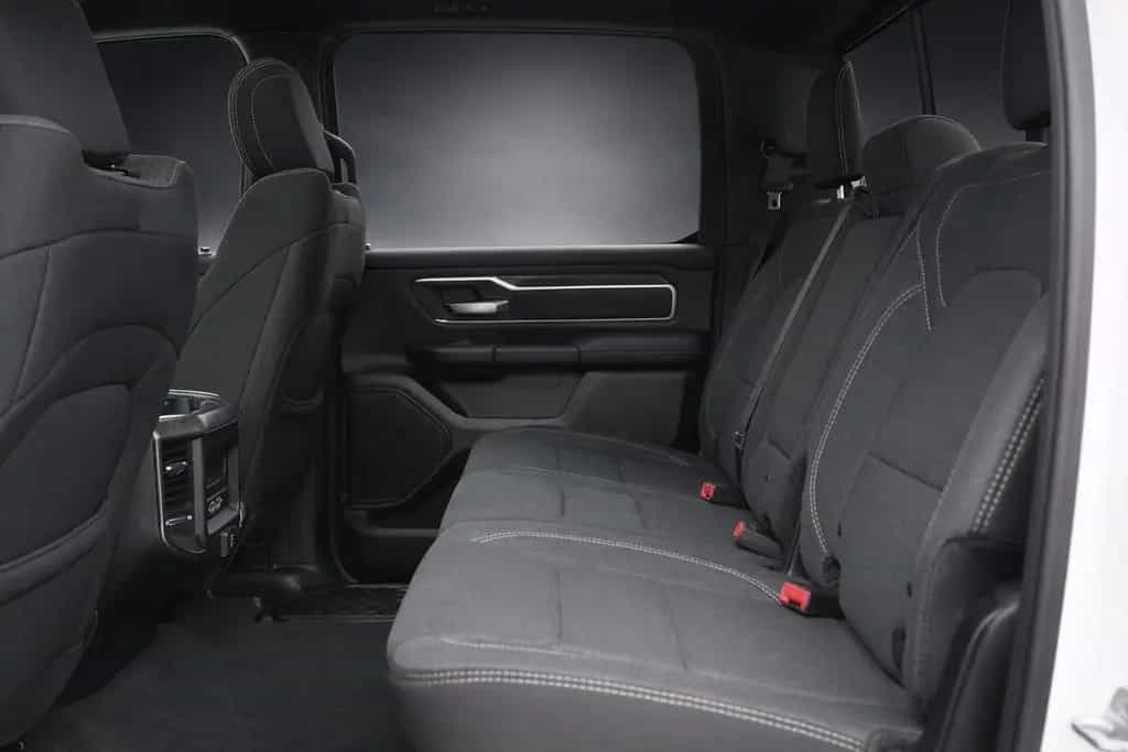 Dodge RAM 1500 CREW CAB*PANO*NAVI*KAM*AHK*UNFALLFREI* 11/2019-photo-18