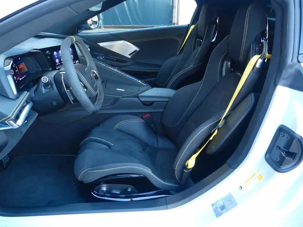 Corvette C8 Targa Launch Edition 3LT*Z51*BRD*8900 km*TOP! 06/2022-photo-17