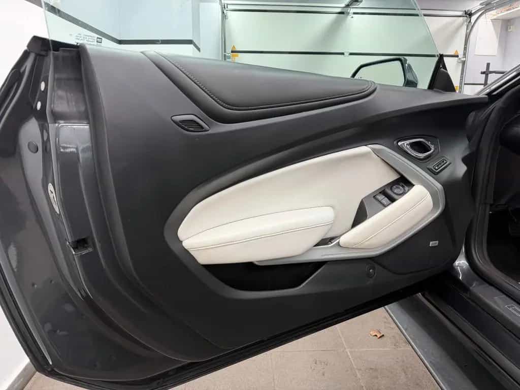 Chevrolet Camaro 3.6 RS 2LT/HUD/Memo/Sitzbel/Bi-Colour/20" 07/2016-photo-16