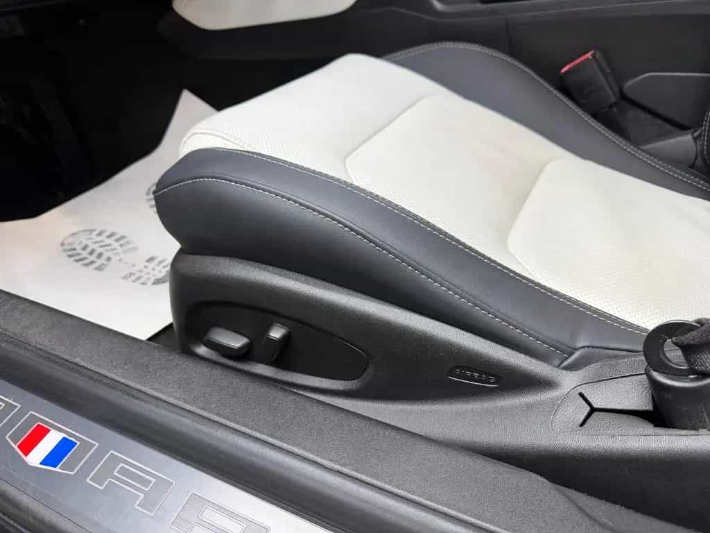 Chevrolet Camaro 3.6 RS 2LT/HUD/Memo/Sitzbel/Bi-Colour/20" 07/2016-photo-37