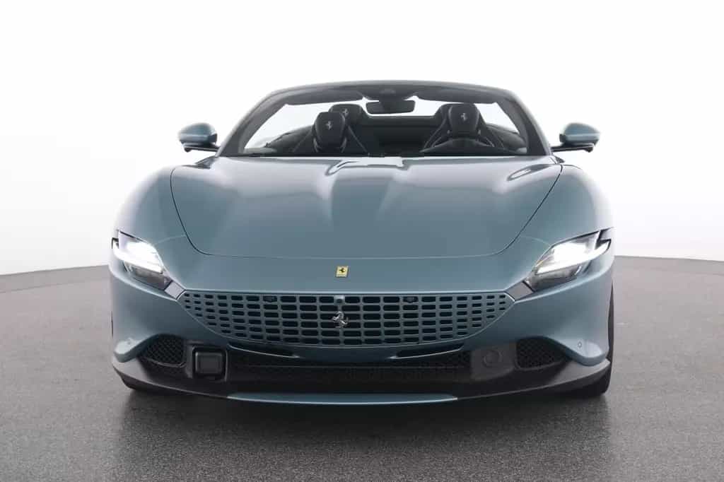 Ferrari Roma Spider Special Color Celleste Trevi 05/2025-photo-1