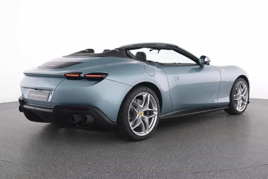 Ferrari Roma Spider Special Color Celleste Trevi 05/2025-photo-10