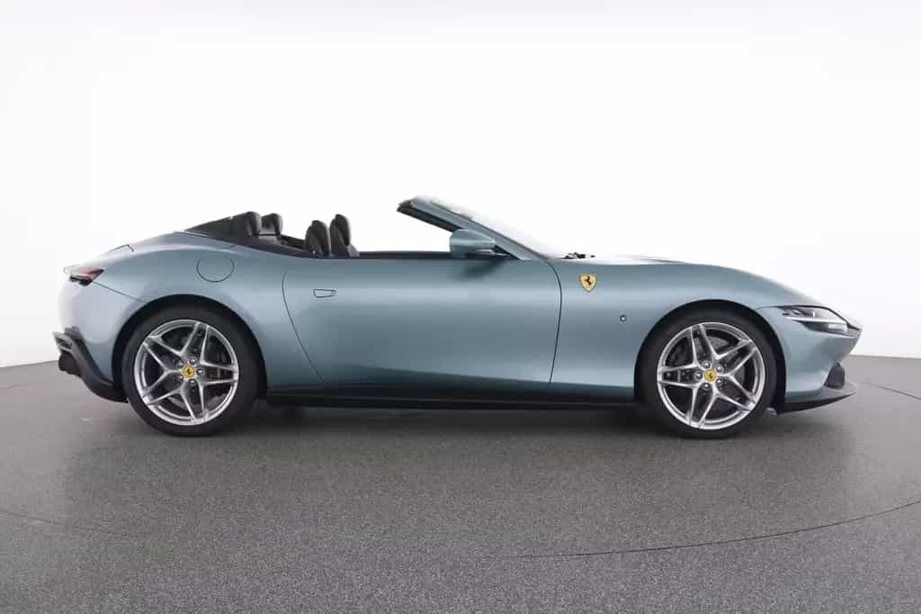 Ferrari Roma Spider Special Color Celleste Trevi 05/2025-photo-12