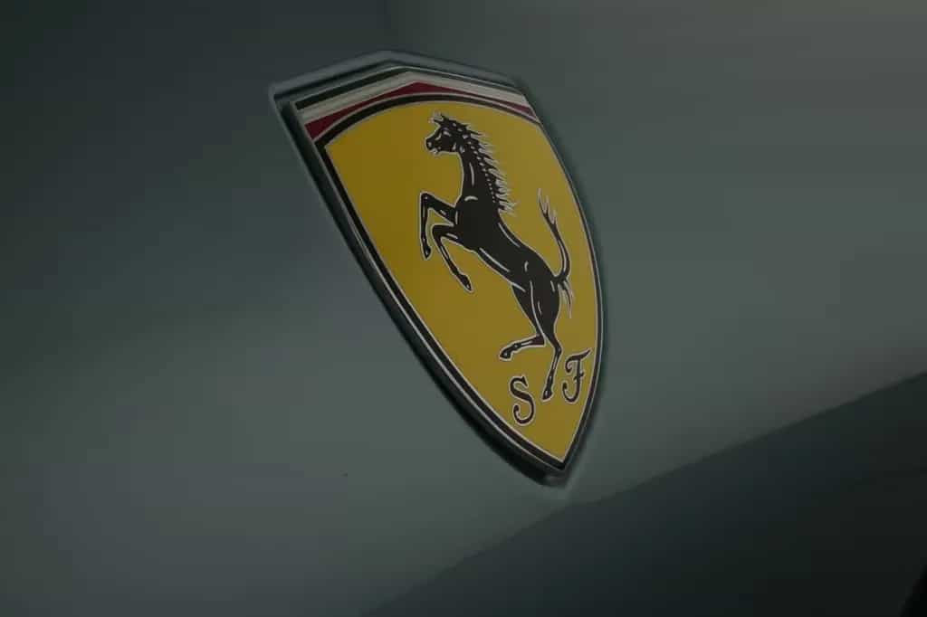 Ferrari Roma Spider Special Color Celleste Trevi 05/2025-photo-26