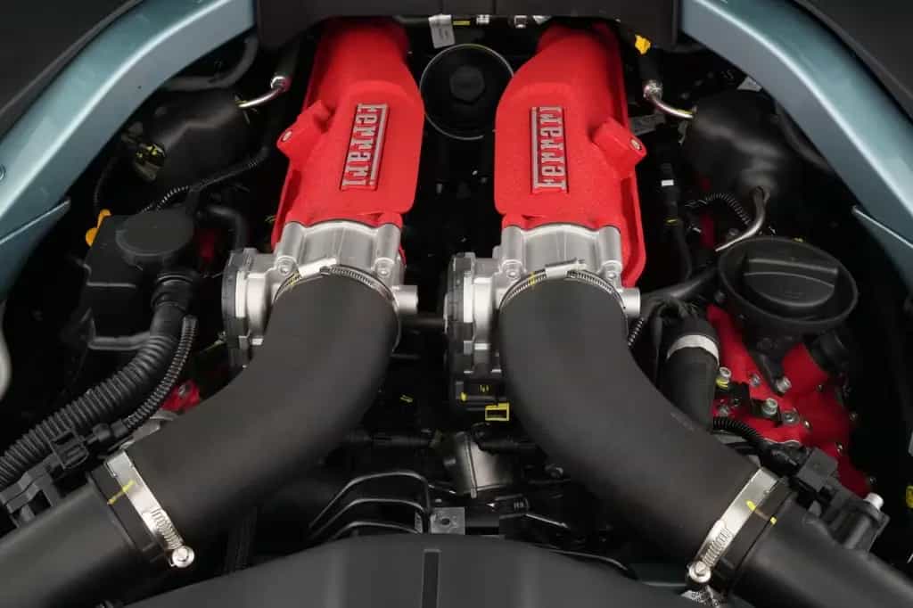 Ferrari Roma Spider Special Color Celleste Trevi 05/2025-photo-27