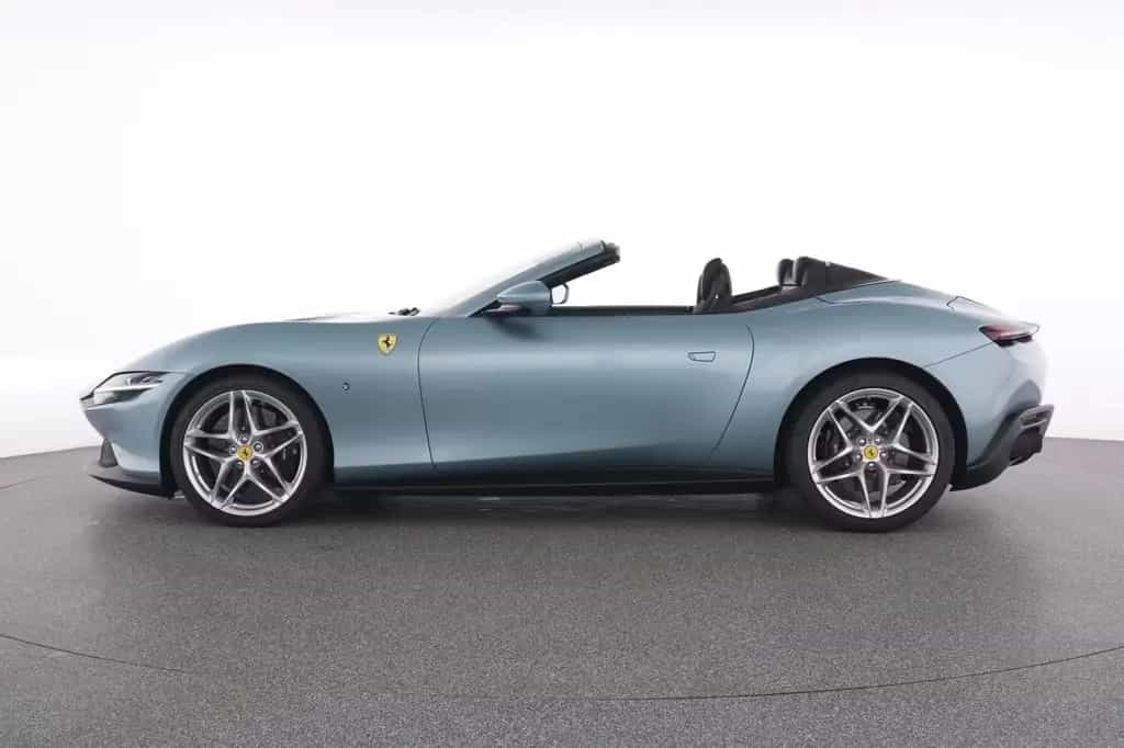Ferrari Roma Spider Special Color Celleste Trevi 05/2025-photo-4