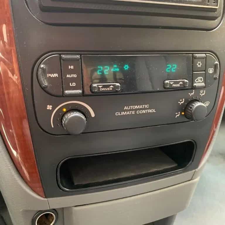Chrysler Voyager 2.8 CRD cat LX **CAMBIO AUTOMAT 05/2007-photo-13