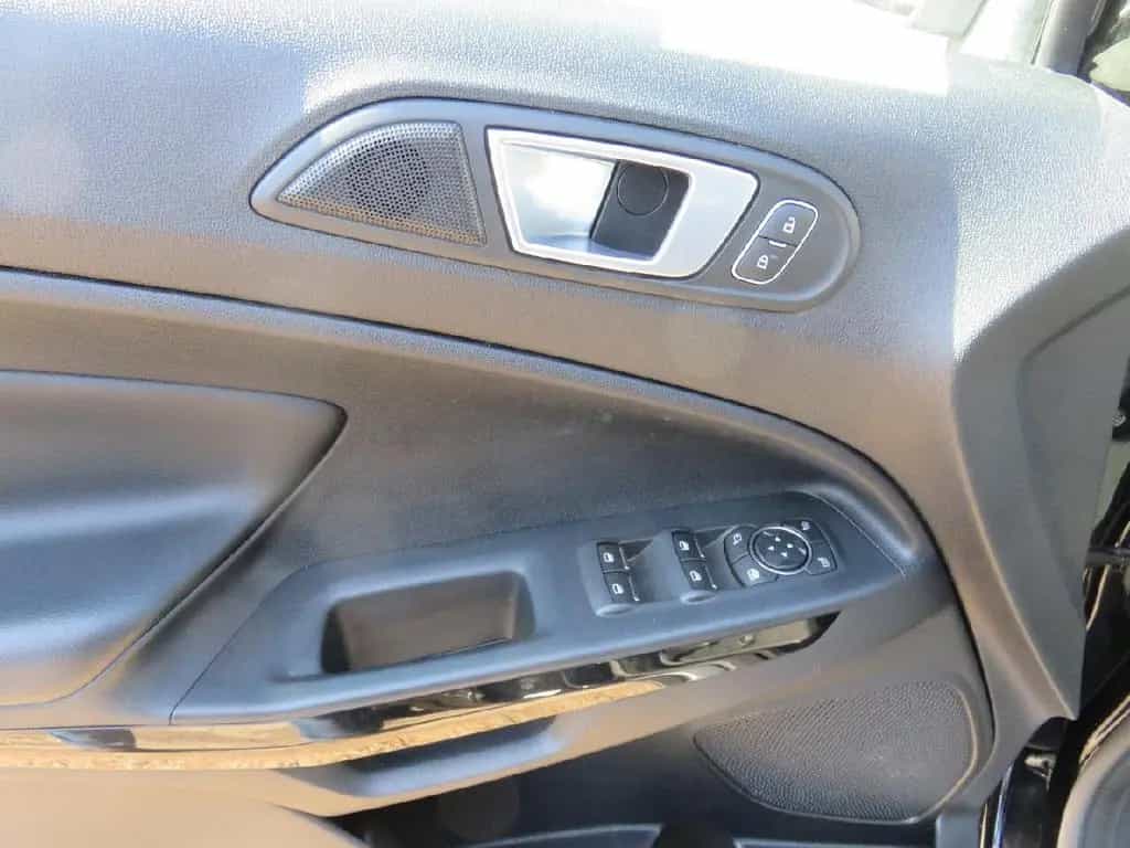 Ford EcoSport v.+WSS+Lenkrad 08/2018-photo-9