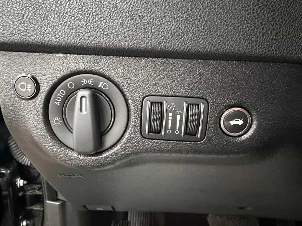 Dodge Charger 3.6 V6 SXT/Design Leder/Keyles/R.Kam/20" 07/2022-photo-23