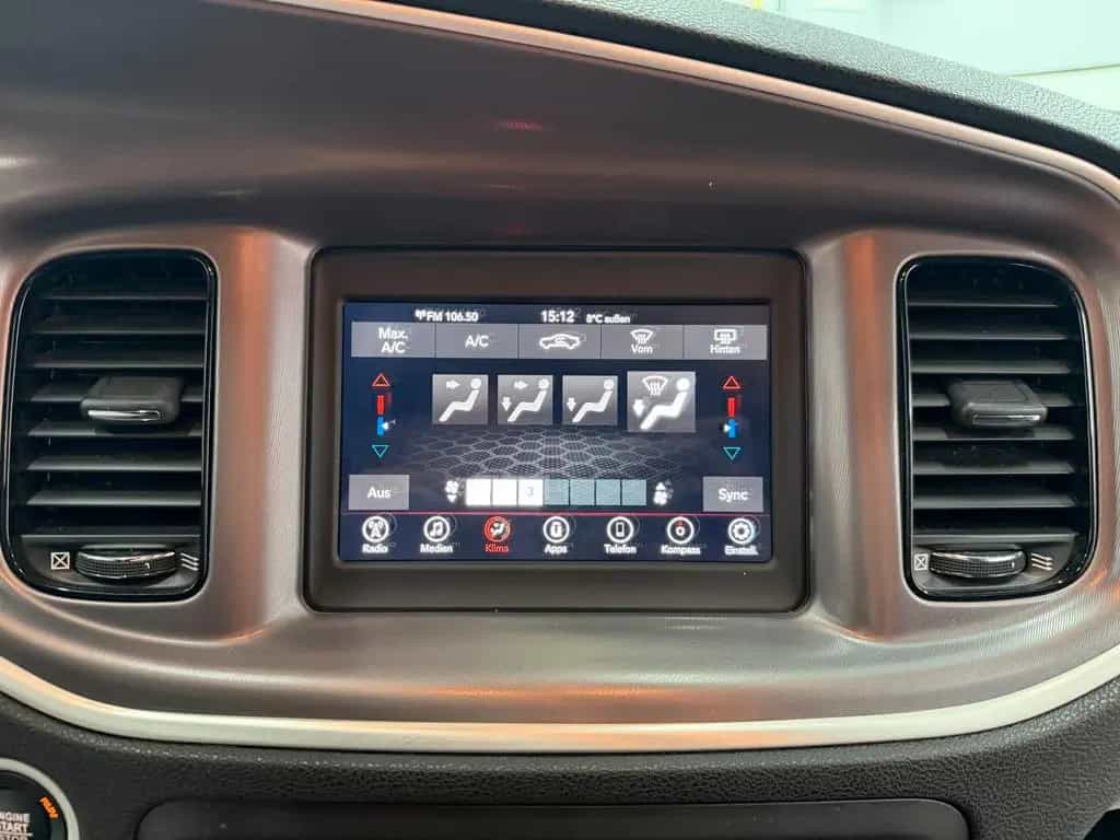 Dodge Charger 3.6 V6 SXT/Design Leder/Keyles/R.Kam/20" 07/2022-photo-26