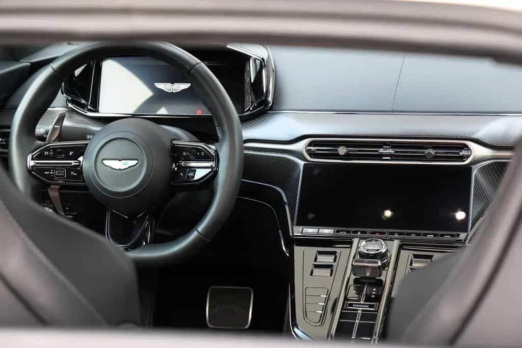 Aston Martin V8 Vantage 4.0 Coupé, 10/2024-photo-18