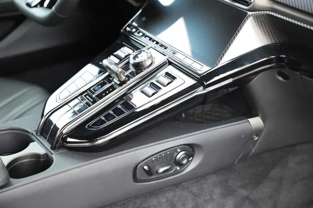 Aston Martin V8 Vantage 4.0 Coupé, 10/2024-photo-22