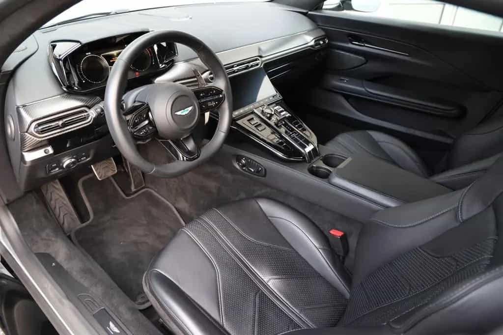 Aston Martin V8 Vantage 4.0 Coupé, 10/2024-photo-3