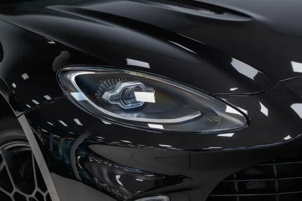 Aston Martin DBX | 4.0 V8 | Onyx Black | Leather | 08/2020-photo-13