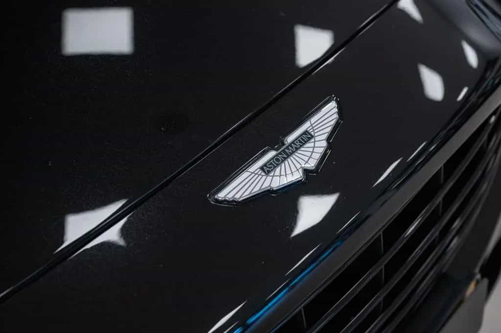 Aston Martin DBX | 4.0 V8 | Onyx Black | Leather | 08/2020-photo-14