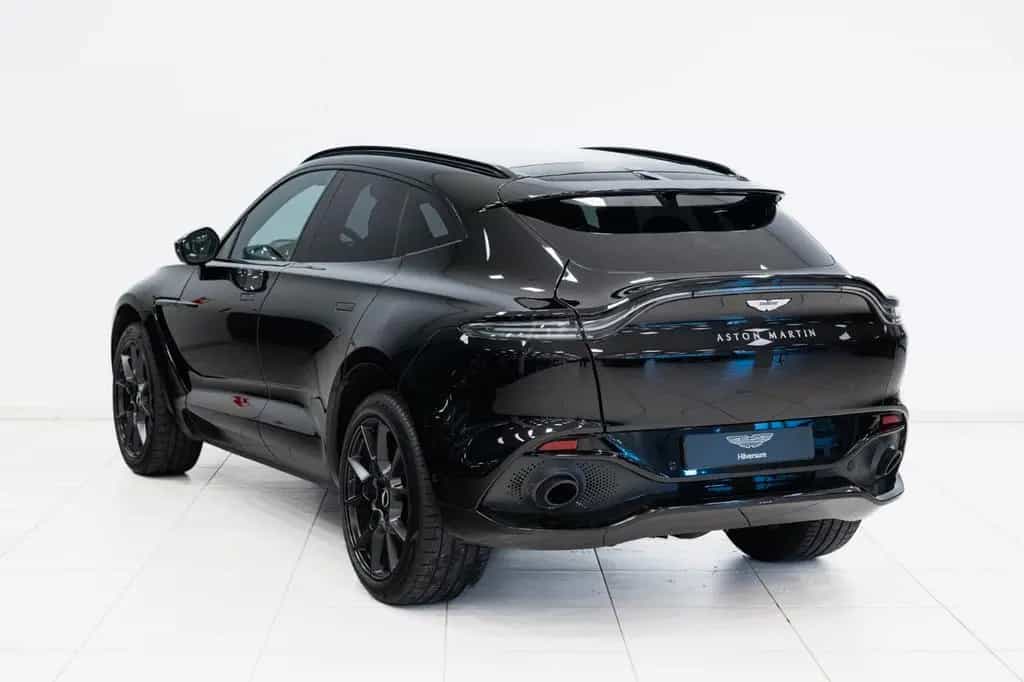 Aston Martin DBX | 4.0 V8 | Onyx Black | Leather | 08/2020-photo-2